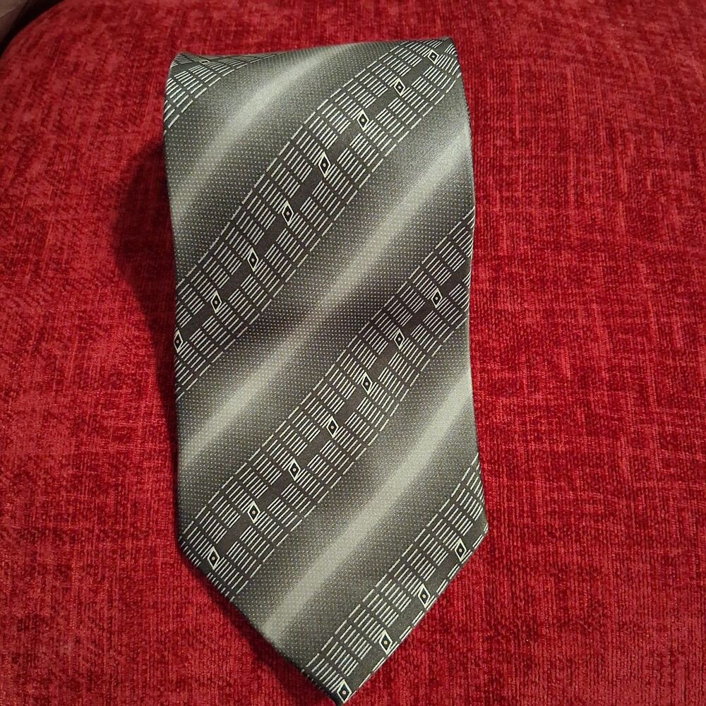Valentino Tie Gray 100% Silk Geometric Pattern With Stripes 59L - 4w